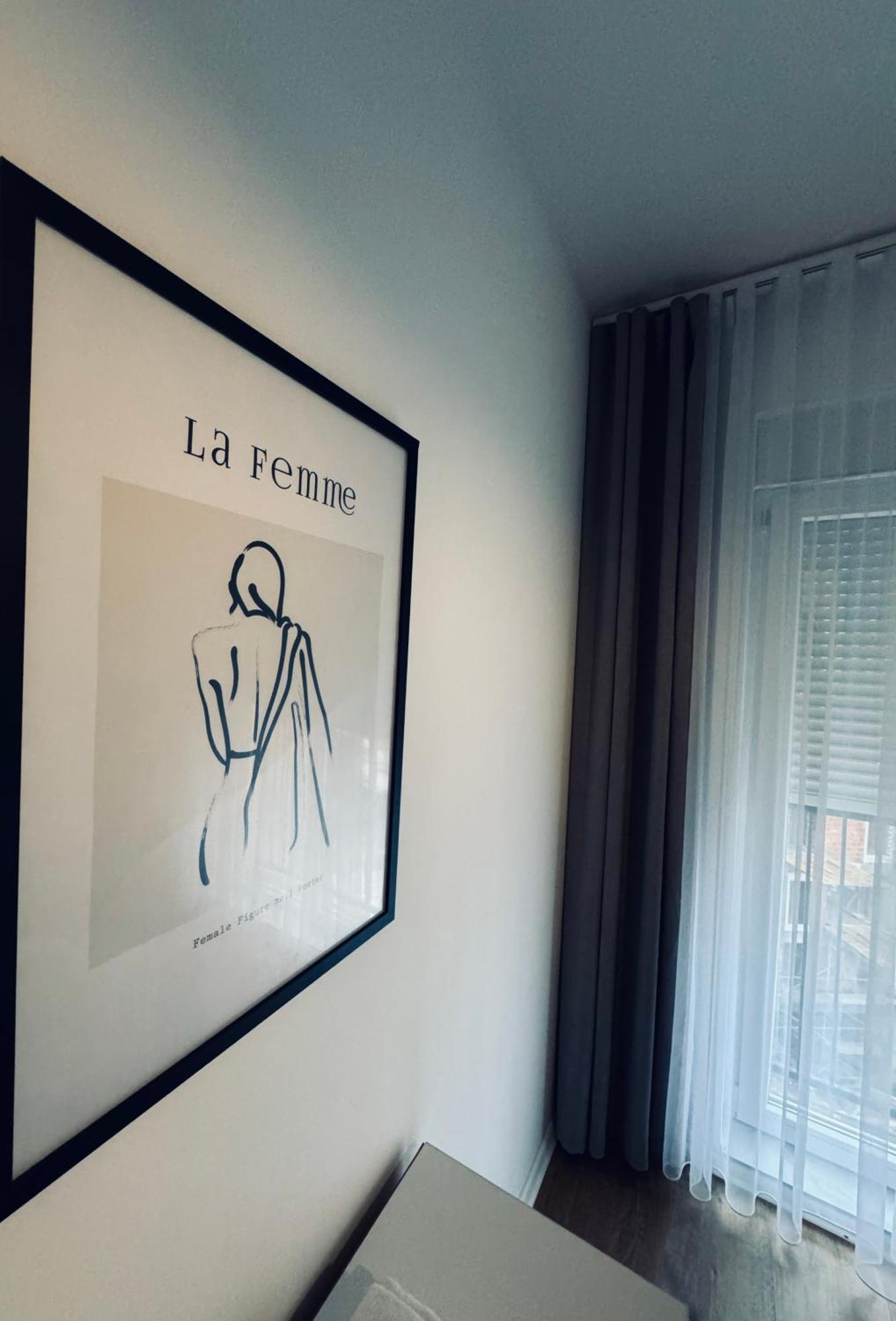 Priam Apartment Prishtine Bagian luar foto